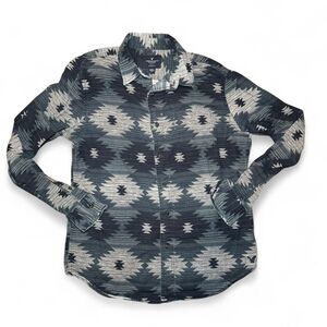 American Eagle Outfitters Men’s western print button-up navy shirt Size Medium